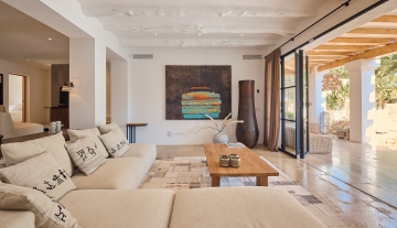 Resa Estates finca campo san jose Ibiza lounge interior.jpg
